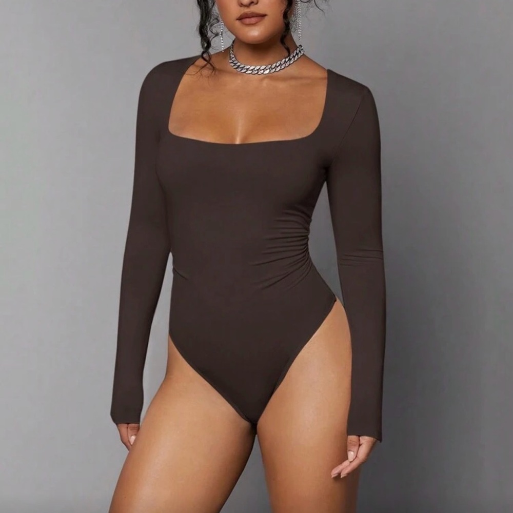 Chic Brown Square Neck Bodysuit